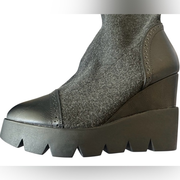 TALLIA Black Knee High Wedge Boots - Picture 3 of 6